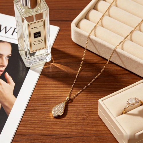 💎 "Full Pave Teardrop Gold Necklace" – Dainty Gold Chain | Teardrop Pendant Paved with Micro CZ | Sparkle for Evening 🌟